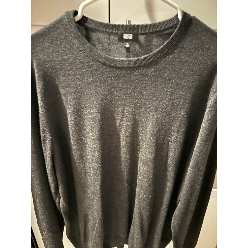 Uniqlo Men's Fine Merino Wool Crewneck Sweater Dark‎ Gray Size Medium